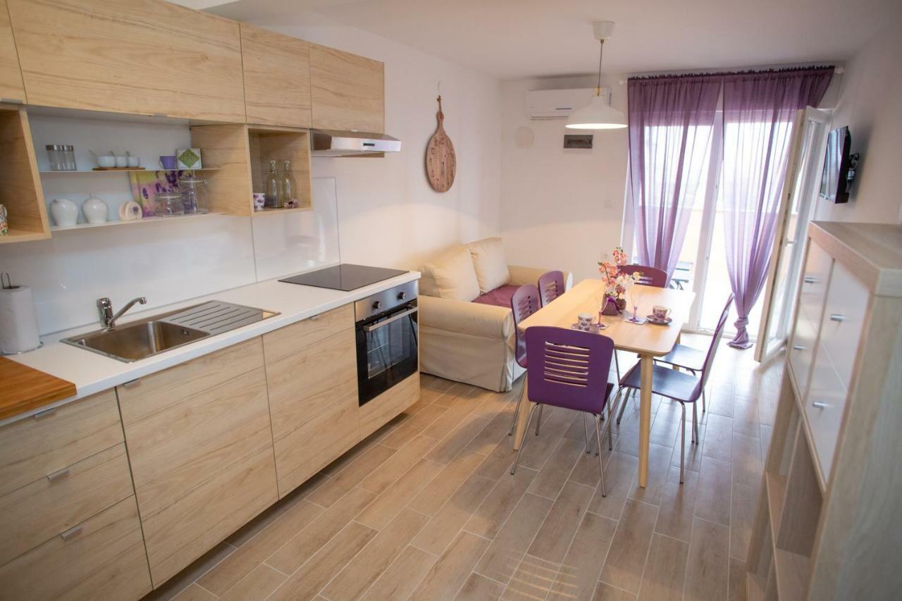 Apartman Matej With Pool 포블랴나 외부 사진